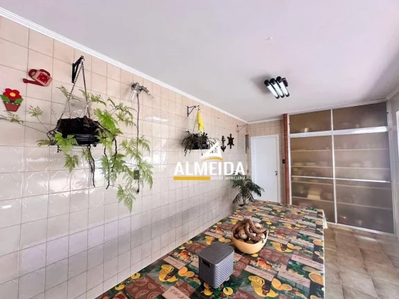 Imagem Casa com 3 dormitórios à venda, 334 m² por R$ 1.200.000,00 - Jardim São Paulo - Rio Claro/SP