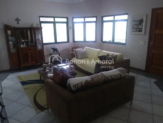 Imagem Casa à venda no Condomínio Oruam em Valinhos , térrea , contendo apenas escada para acessar a cas...