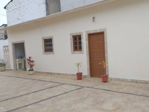 Imagem CASA TÉRREA EM 2 LOTES MAIS EDICULA