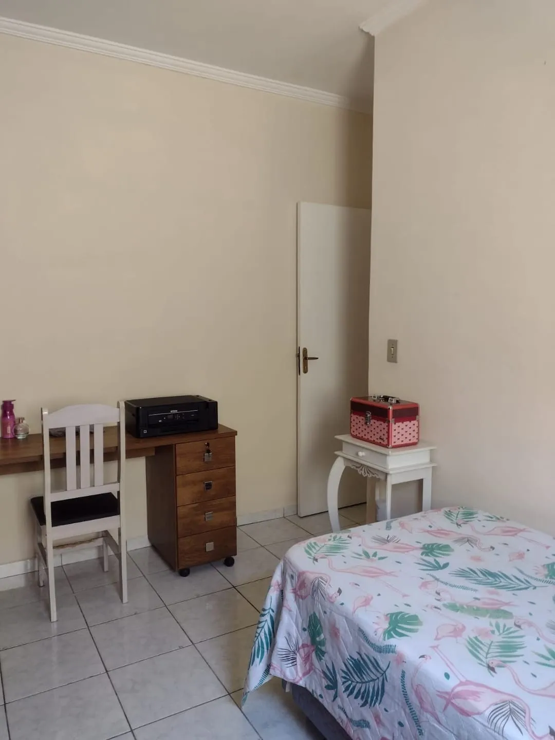 Imagem Casa à venda 2 Quartos, 1 Vaga, 125M², Parque São Domingos, Pindamonhangaba - SP