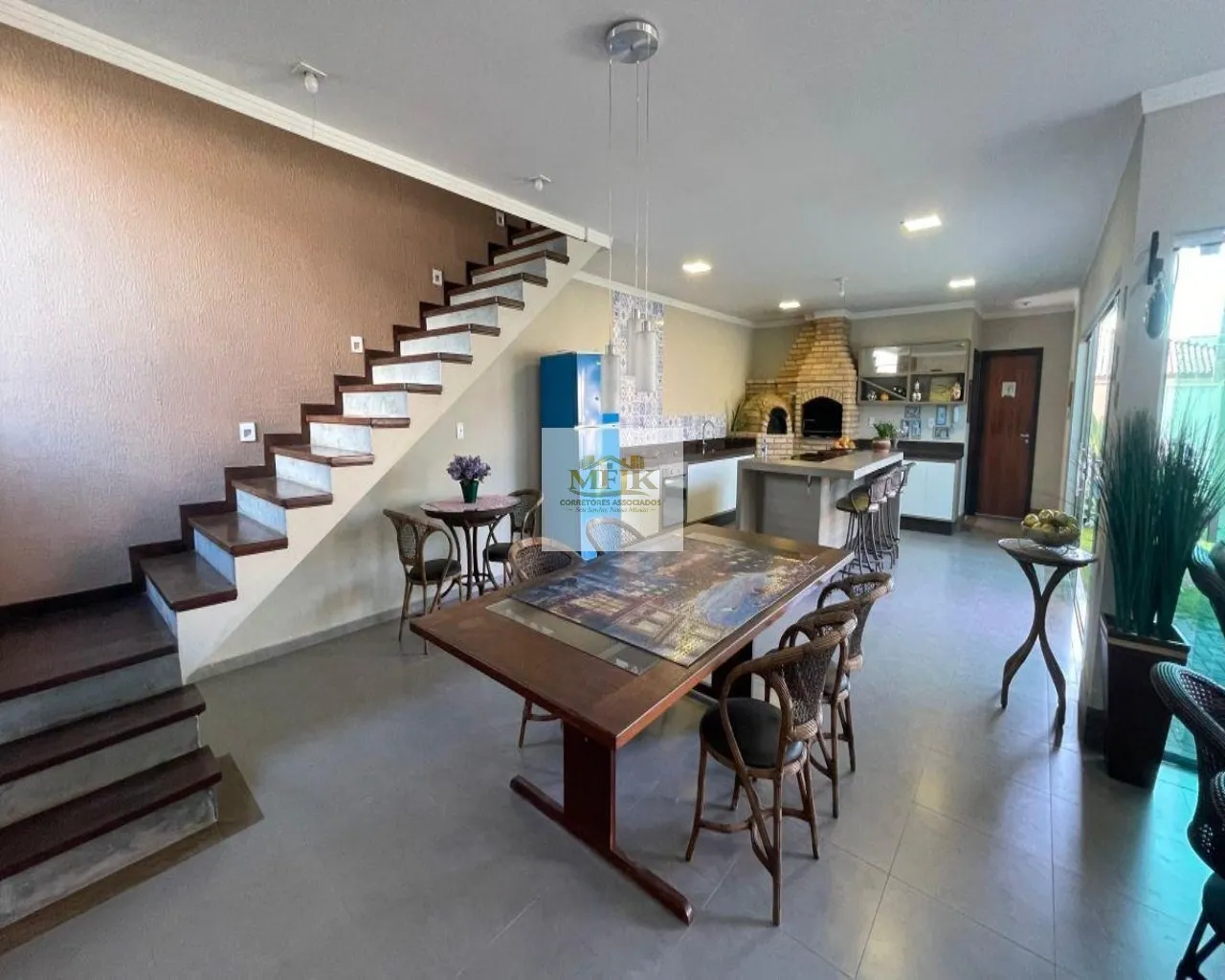 Imagem Casa com 3 quartos e 261 m² à venda em Piçarras