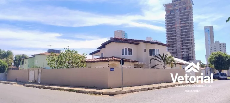 Imagem Casa de Luxo para Locação em Barreiras-BA, Bairro Aratu: 3 Quartos, sendo 3 Suítes, closet, 3 Salas, 6 Banheiros, 2 Vagas, 479,99 m².