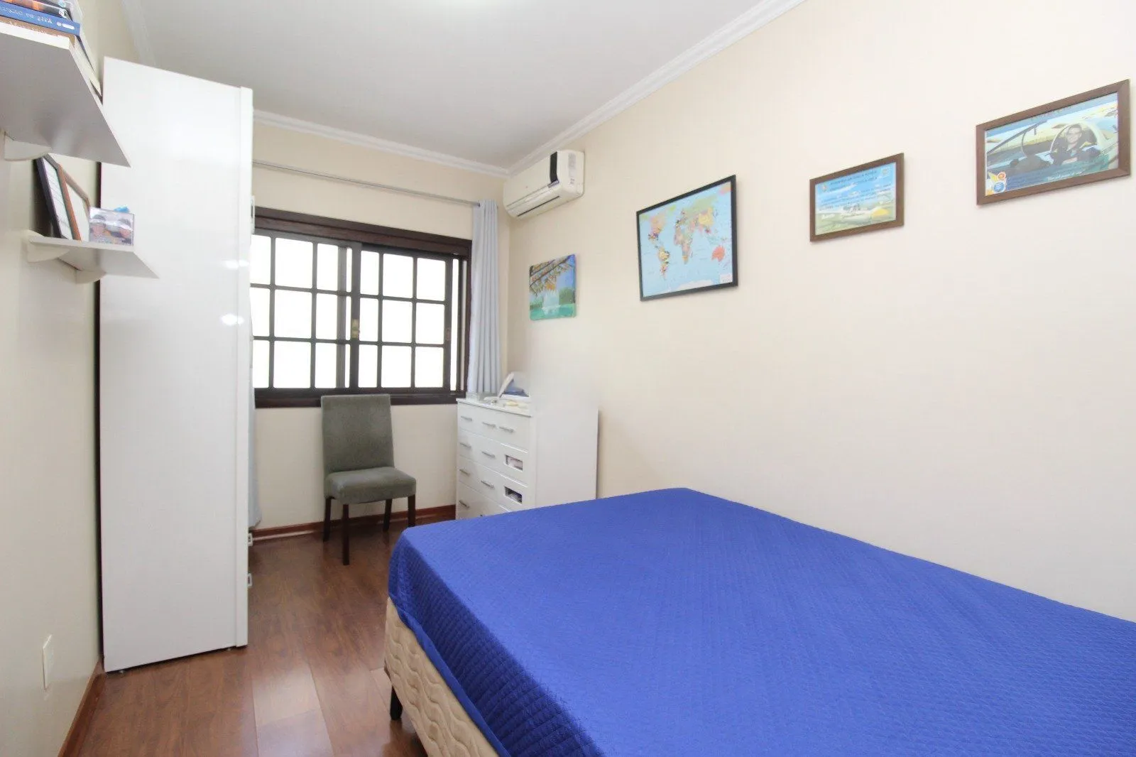 Imagem Casa de 180m² com 3 dormitórios no bairro Ecoville, Porto Alegre