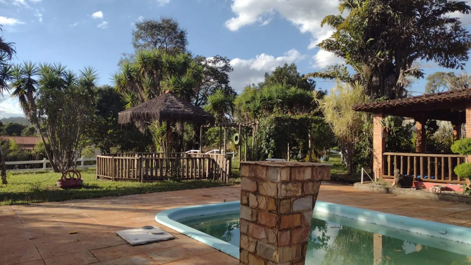 Imagem Vendo um ótimo sítio em Esmeraldas/MG ,com 8.000 m² de terreno