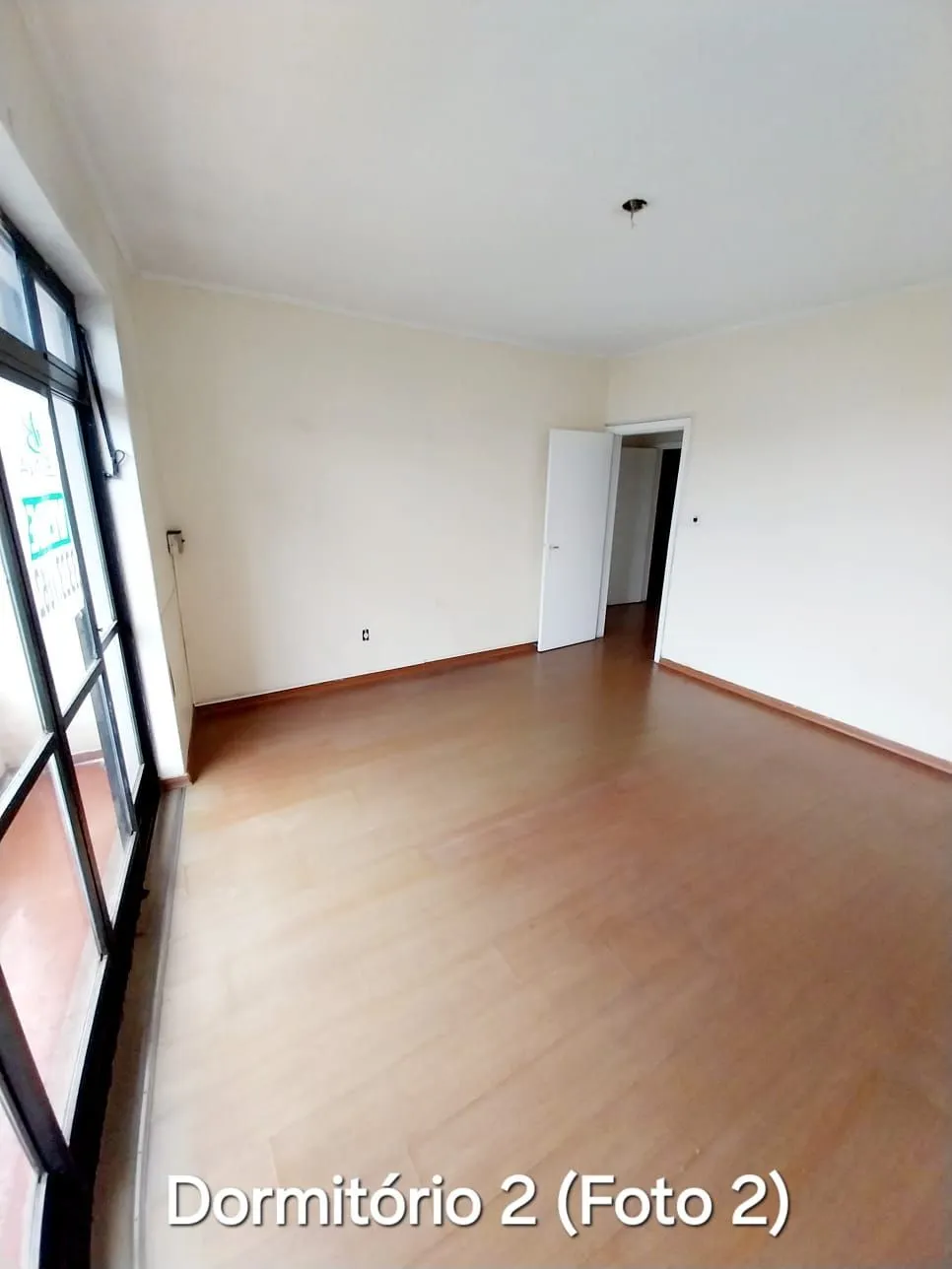 Imagem Apartamento com 03 quartos e 02 banheiros no Bairro Petrópolis