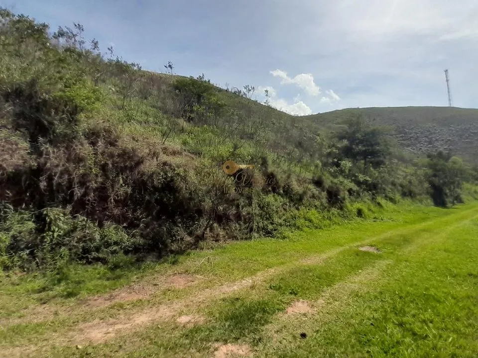 Imagem Terreno em Condomínio para Venda em Teresópolis / RJ no bairro Prata