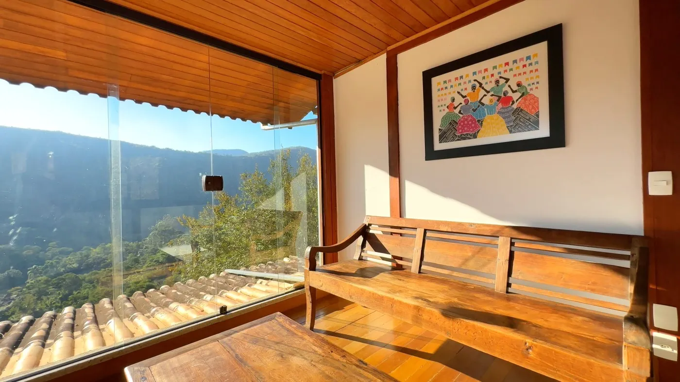 Imagem Casa em Condomínio para Venda em Petrópolis / RJ no bairro Cuiabá