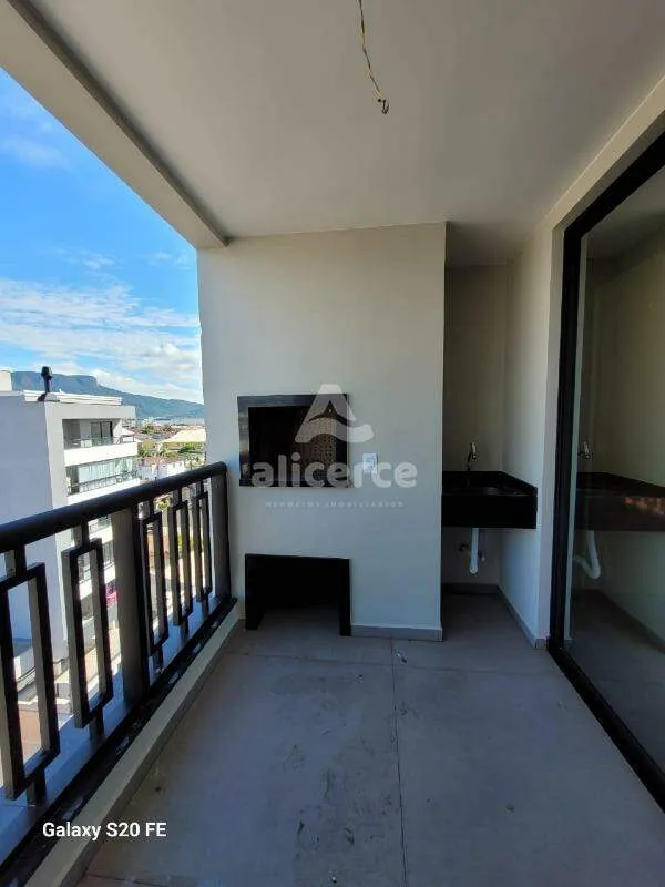 Imagem Apartamento à venda com 03 dormitórios e 01 suíte,no Jardim Eldorado - Palhoça.