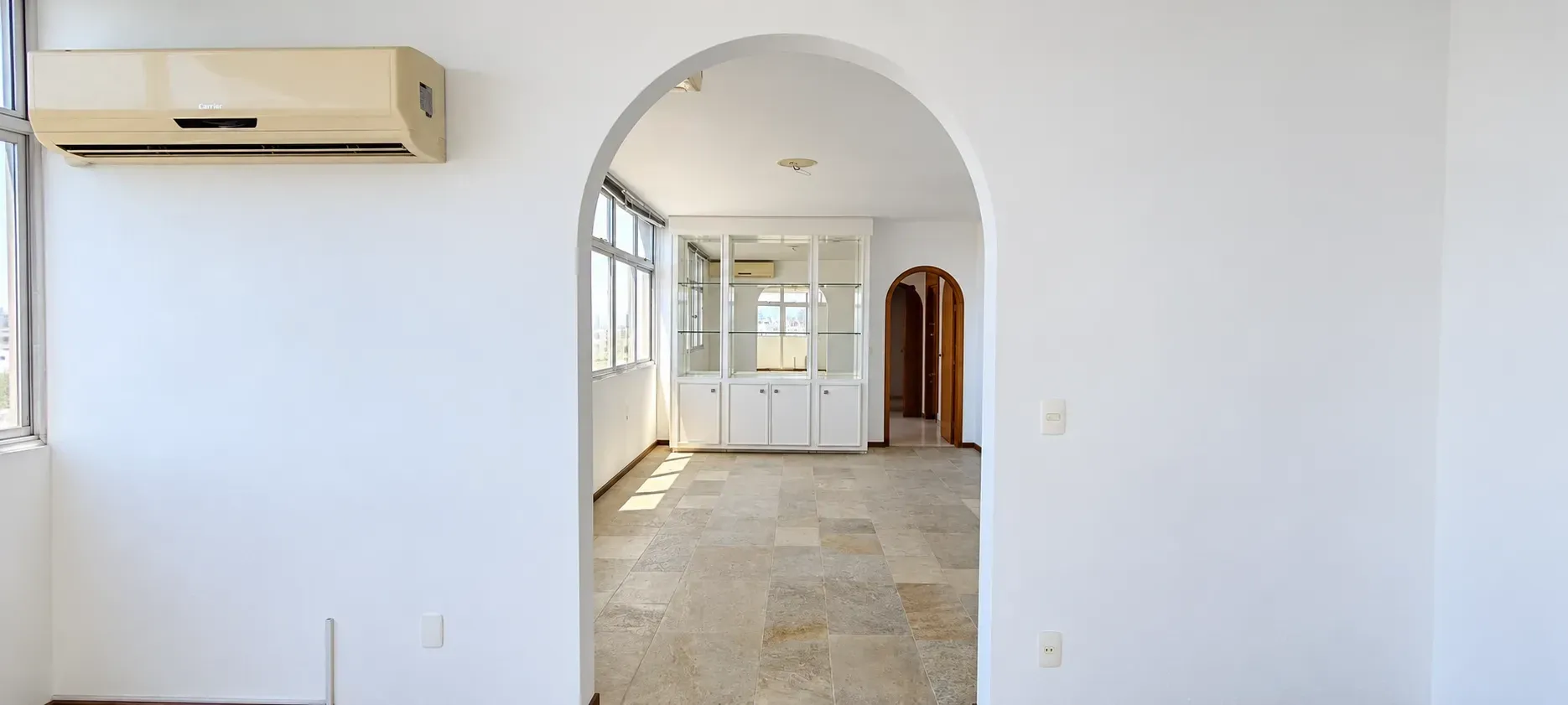 Imagem Apartamento com 4 Quartos à Venda, 215 m² em Centro - Florianópolis