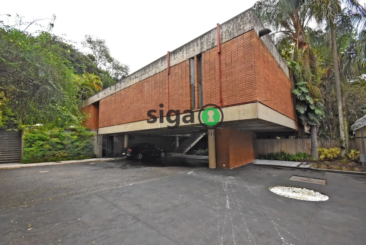 Foto do imóvel UMA CASA ICÔNICA NA CIDADE JARDIM | 976 m² | ARQUITETURA ATEMPORAL EM MEIO AO VERDE