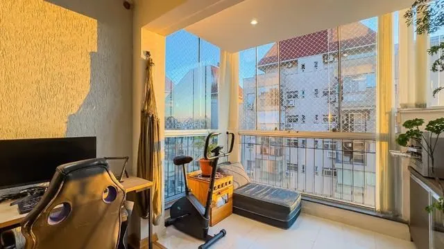 Imagem Apartamento Amplo com Suíte, Sacada Integrada e Vaga