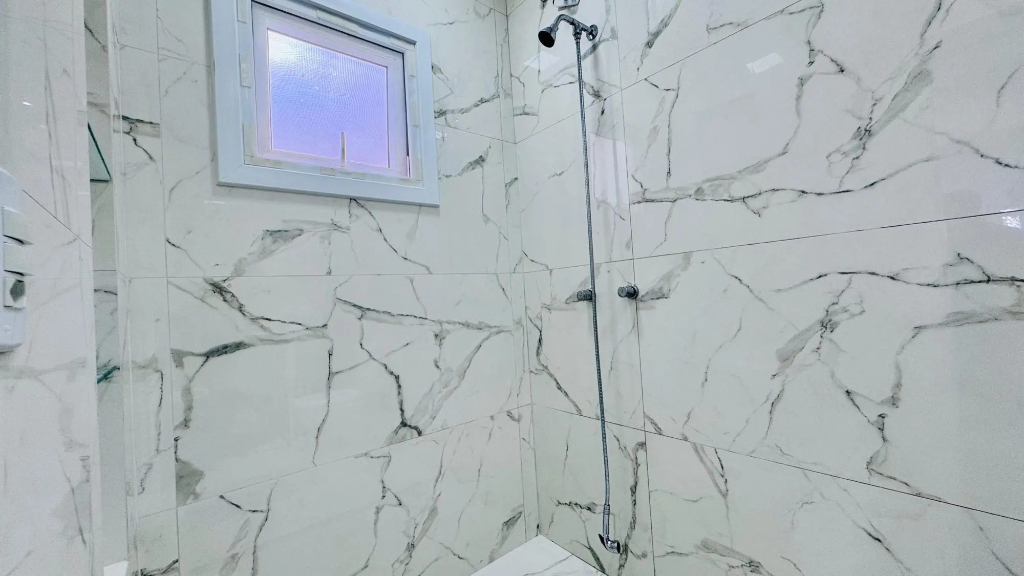 Imagem Casa em condomínio, 3 dormitórios, 1 suíte, 2 vagas Bairro Vale Ville