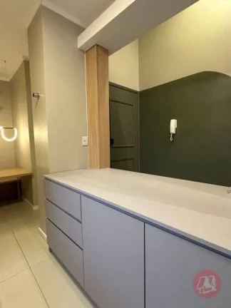 Imagem Na Protásio Alves, térreo com 2 dormitórios e pátio. Reformado e semimobiliado..