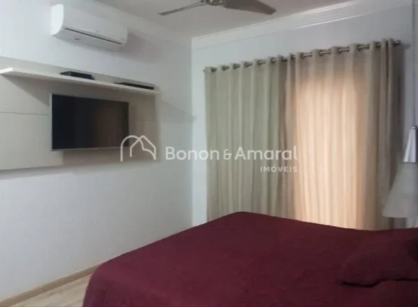 Imagem Casa em condomínio à venda, 314m², 4 quartos e 4 suítes, em Valinhos

Dá uma olhada nesse sobra...