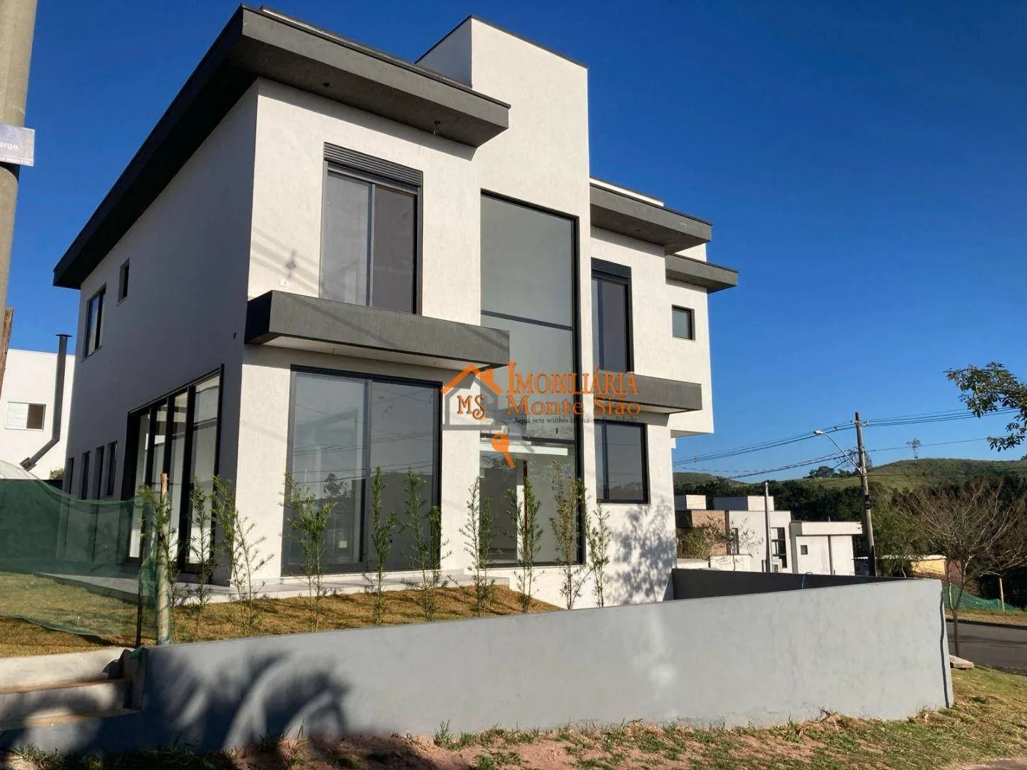 Imagem Sobrado com 4 dormitórios à venda, 342 m² por R$ 2.770.000,00 - Jardim São Pedro - Mogi das Cruzes/SP
