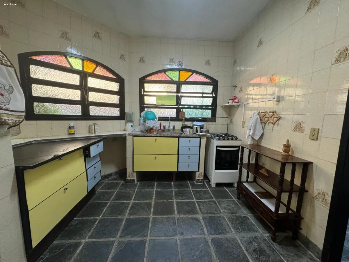 Imagem Casa em Condomínio para Venda em São Sebastião, Guaeca, 3 dormitórios, 1 suíte, 3 banheiros, 5 vagas