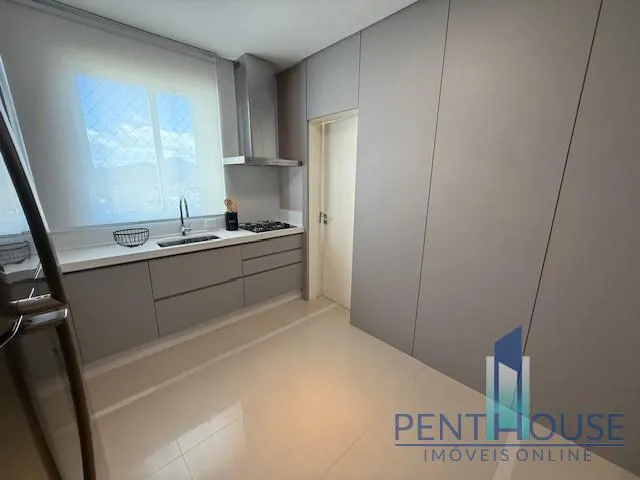 Imagem Apartamento Zona Central para Venda em Balneário Camboriú, CENTRO, 3 dormitórios, 3 suítes, 4 banheiros, 2 vagas