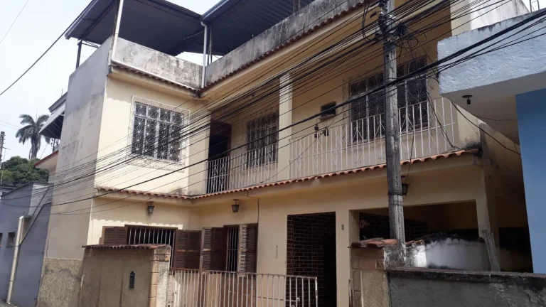 Imagem Casa com 4 dormitórios à venda, 243 m² por R$ 380.000,00 - Barreto - Niterói/RJ