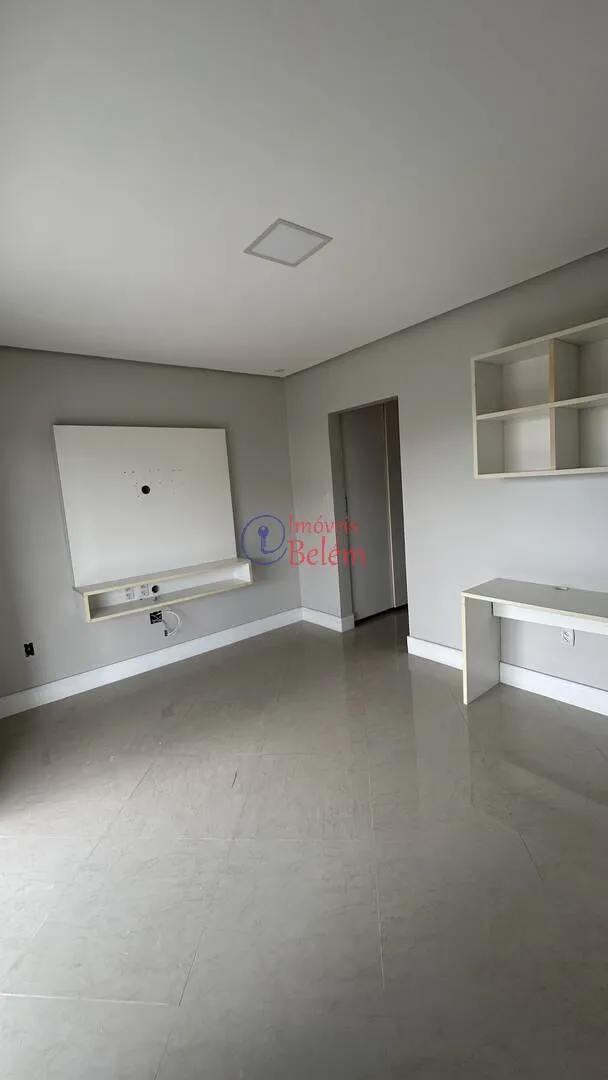 Imagem Mansão 3 Suítes com Piscina e Pé-Direito Duplo - Montenegro Boulevard