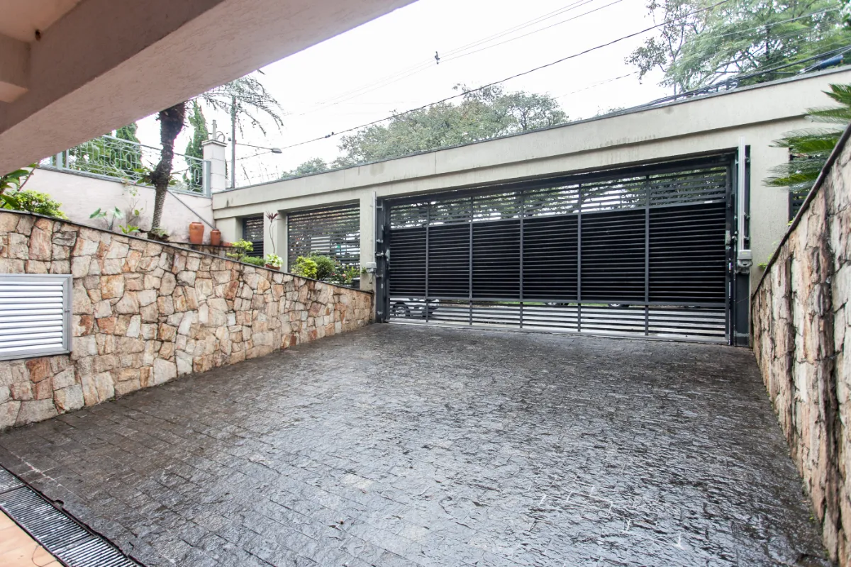 Imagem Sobrado para locação em City América com 5 quartos, sendo 3 suítes, 419m2