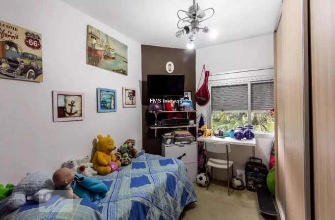 Imagem Imperdível: Apartamento à venda em Moema, São Paulo-SP, com 4 quartos, 1 suíte, 3 banheiros, 3 vagas de garagem e 188m² de área.