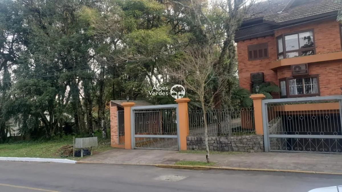 Imagem Vende-se Área com 3.995 m2 a cerca de 2 minutos da Rua Coberta