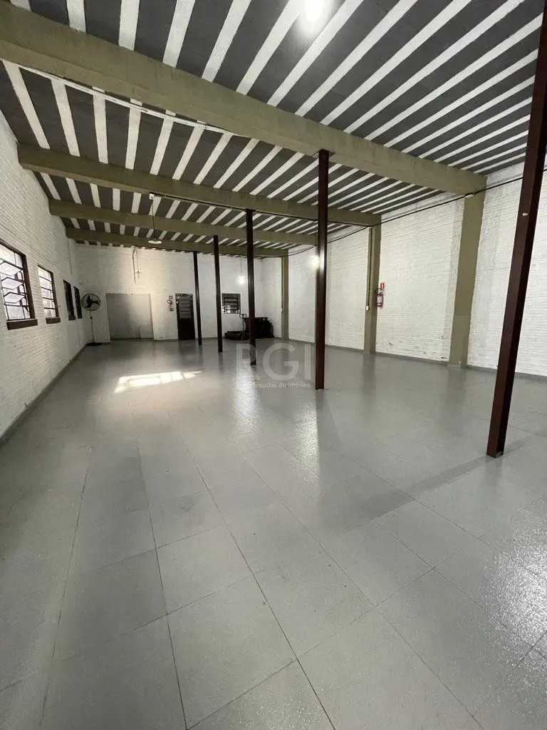 Imagem Casa para Venda - 594m², 2 dormitórios, 6 vagas - Vila João Pessoa