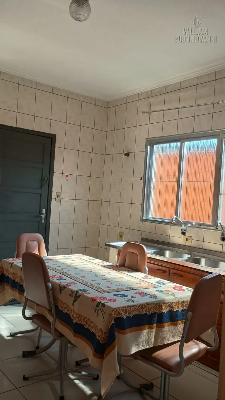 Imagem Casa na Tupi Zona 2 - 2 Dorms c/ Suíte, Edícula e 5 Vagas!