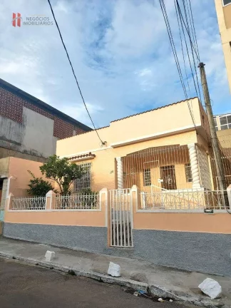 Casas à venda, 220 m² por R$ 500.000 - Vila Meriti - Duque de Caxias/RJ