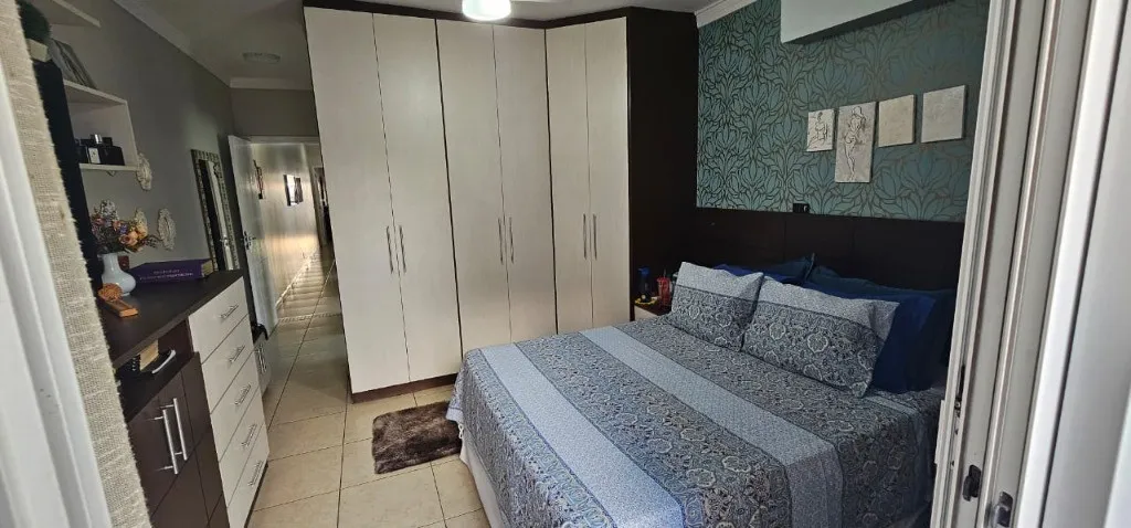 Imagem Imperdível casa à venda em Santo André-SP, bairro Santa Maria: 4 quartos, 2 suítes, 3 banheiros, 4 vagas de garagem, 310 m².