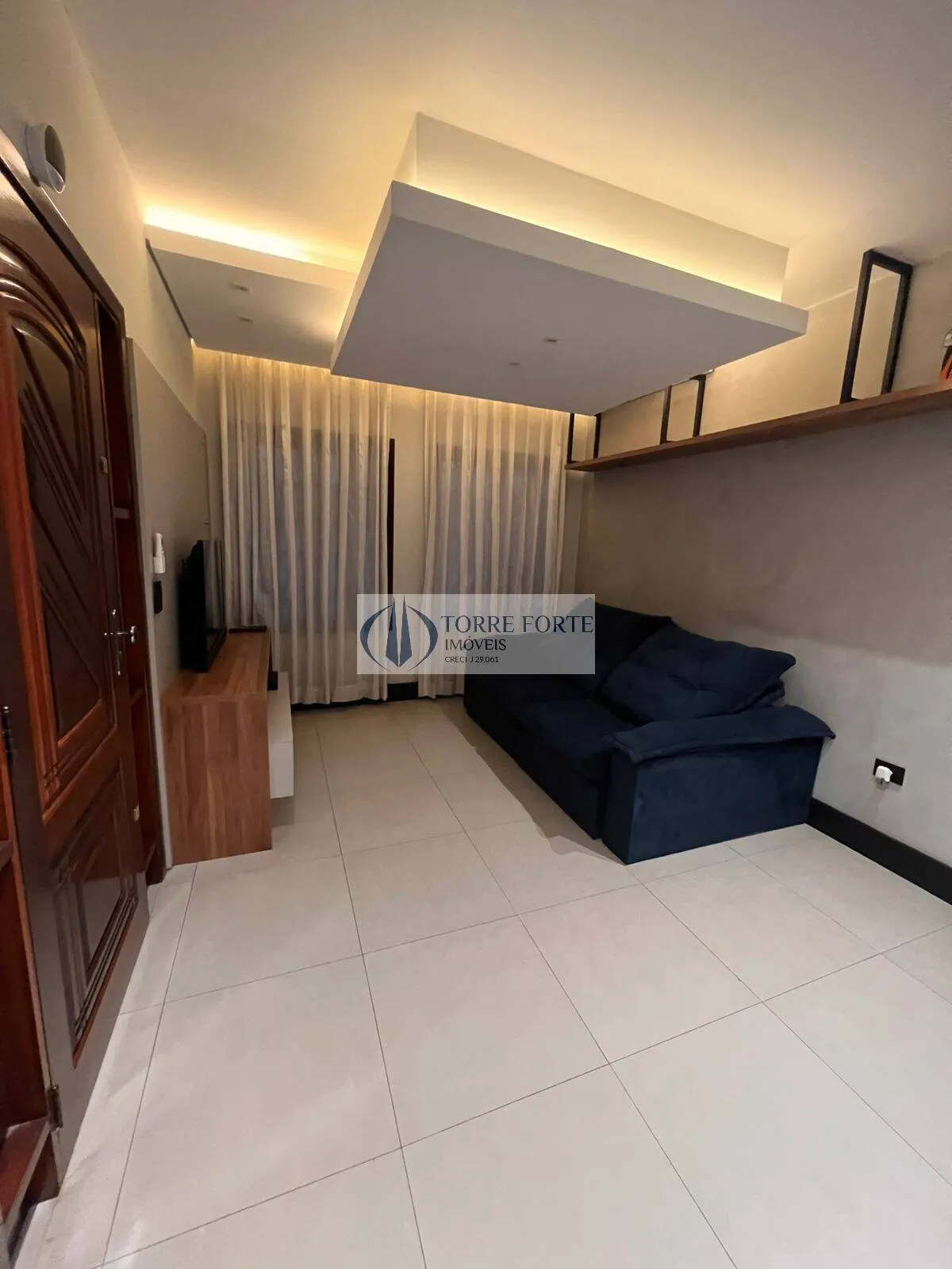 Imagem Linda casa estilo sobrado com 3 dormitórios e 3 vagas na Vila Salete