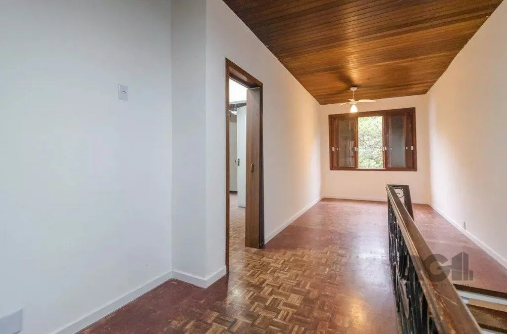 Imagem Casa para Venda - 160m², 3 dormitórios, sendo 1 suite, 2 vagas - Teresópolis