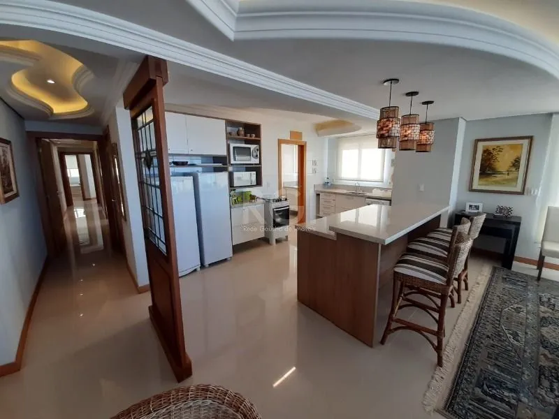 Imagem Apartamento para Venda - 190m², 4 dormitórios, sendo 4 suites, 2 vagas - Navegantes