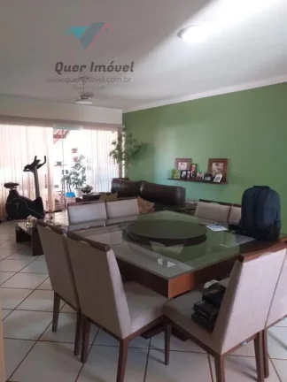 Imagem Oportunidade Imperdível: Casa à venda ou locação no Parque dos Lagos em Ribeirão Preto-SP, com 3 quartos, 1 suíte, 2 salas, 6 banheiros, 4 vagas de garagem e 354m².