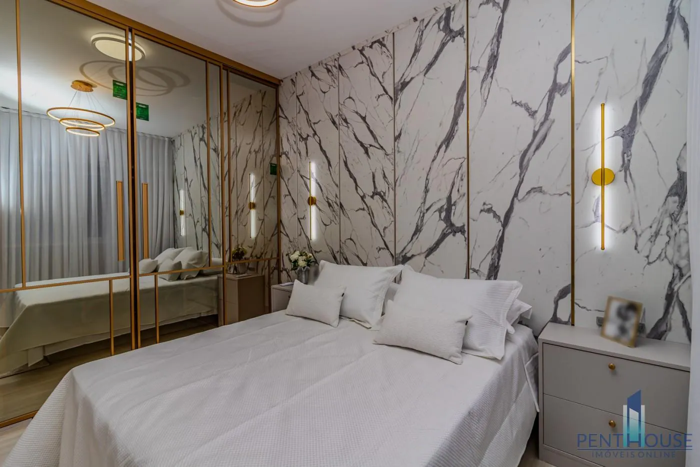 Imagem Apartamento Zona Central para Venda em Balneário Camboriú, CENTRO, 3 dormitórios, 1 suíte, 2 banheiros, 2 vagas