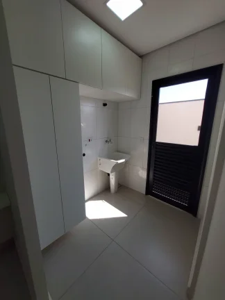 Imagem Sobrado Maravilhoso 288 m² 4 Dormitorios 3 Suites Permuta menor Valor ABC