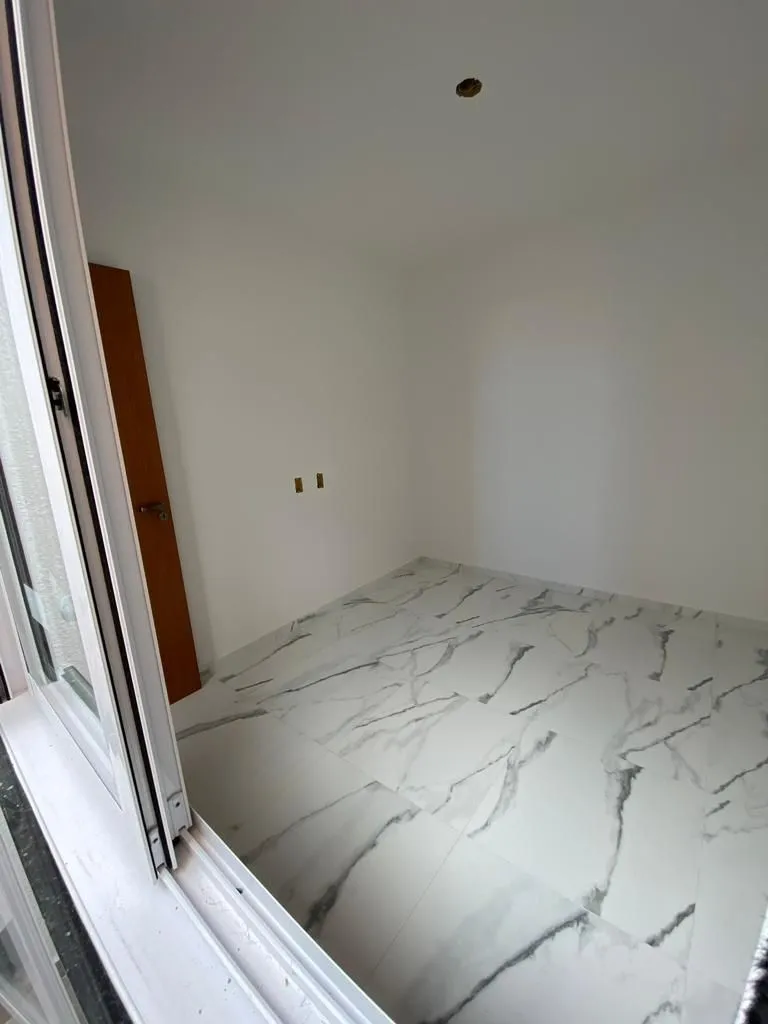 Imagem Linda Casa térrea de 2 Dormitórios sendo um suite Localizada no Ipanema Residence Park