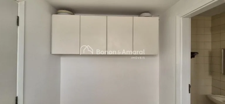 Imagem Apartamento à venda no Edifício Biarritz, com vista encantadora para o sol nascente acima das copa...