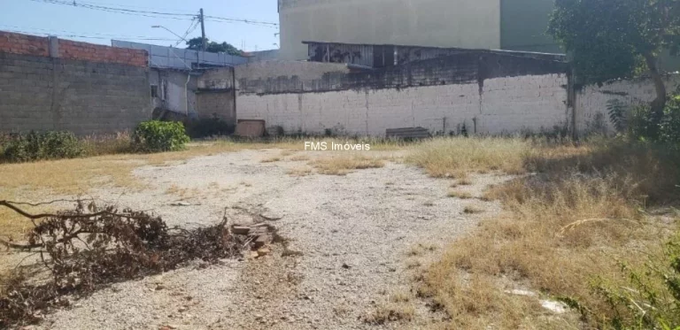 Foto do imóvel Terreno com 648m2 em Santo André