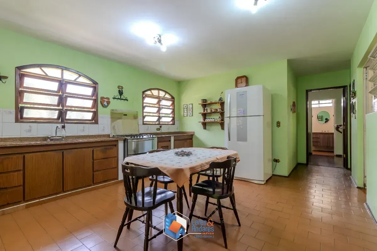 Imagem Casa para venda em Sítio Represa com 5 quartos, sendo 4 suítes, 365m²