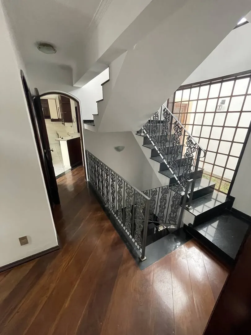 Imagem Casa Vila Fernandes - 308M², 4 Dorms, 1 Suíte, 5 Vagas, Armários.