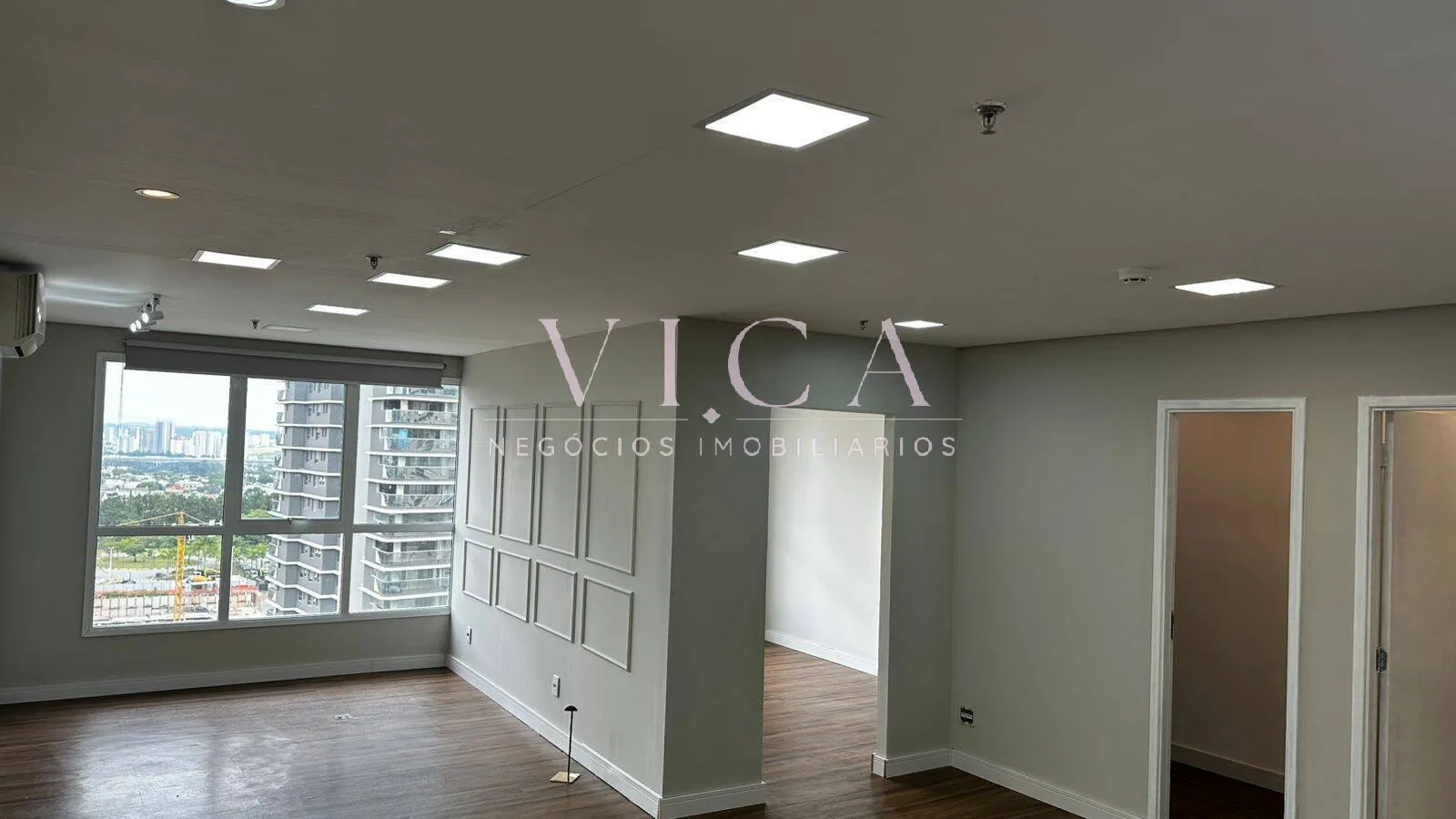 Imagem Sala Com 55m² para aluguel por R$ 4.000,00 - Alphaville/SP