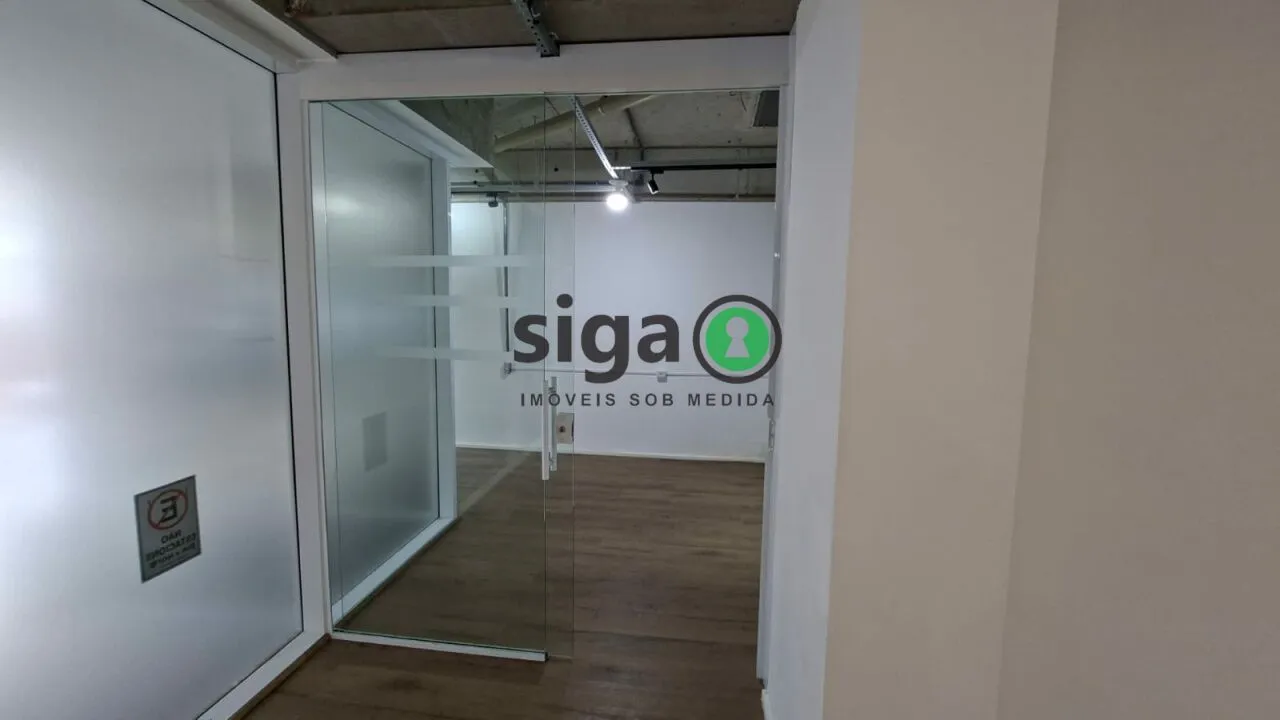 Imagem Loja para locação em Pinheiros com 195m² em vão livre