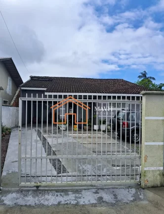 Imagem Casa à venda em Joinville-SC, Morro do Meio: 3 quartos, 1 suíte, 1 sala, 2 banheiros, 1 vaga, 150m². Venha conferir!