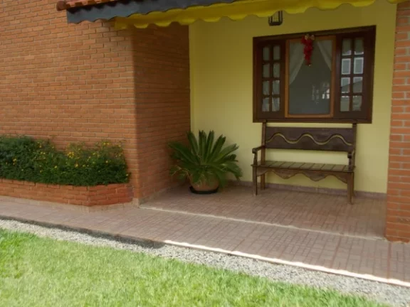 Imagem Belíssima casa térrea a venda no condomínio Ninho Verde I Eco Residence - com 3 dormitórios e piscina