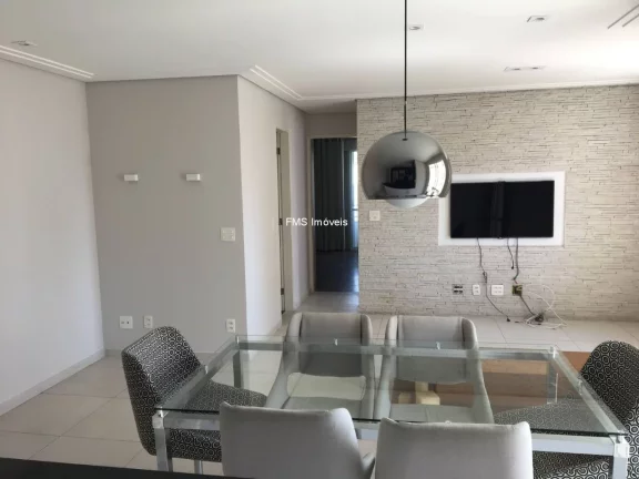 Imagem Imperdível apartamento à venda em São Paulo-SP, Vila Nova Conceição: 2 quartos, 1 suíte, 2 banheiros, 2 vagas de garagem, 72m²!