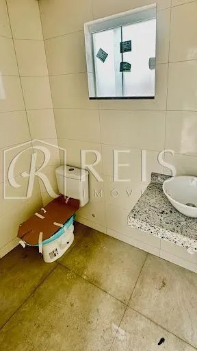 Imagem Casa para Venda em Rio das Ostras, Recreio, 2 dormitórios, 2 suítes, 4 banheiros, 2 vagas