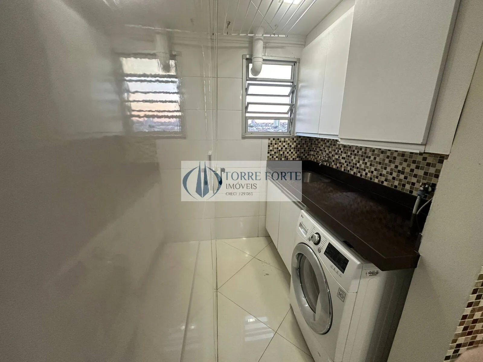 Imagem Ótimo apartamento 49 m², 2 dormitórios, 1 vaga de garagem, na Vila Gustavo.