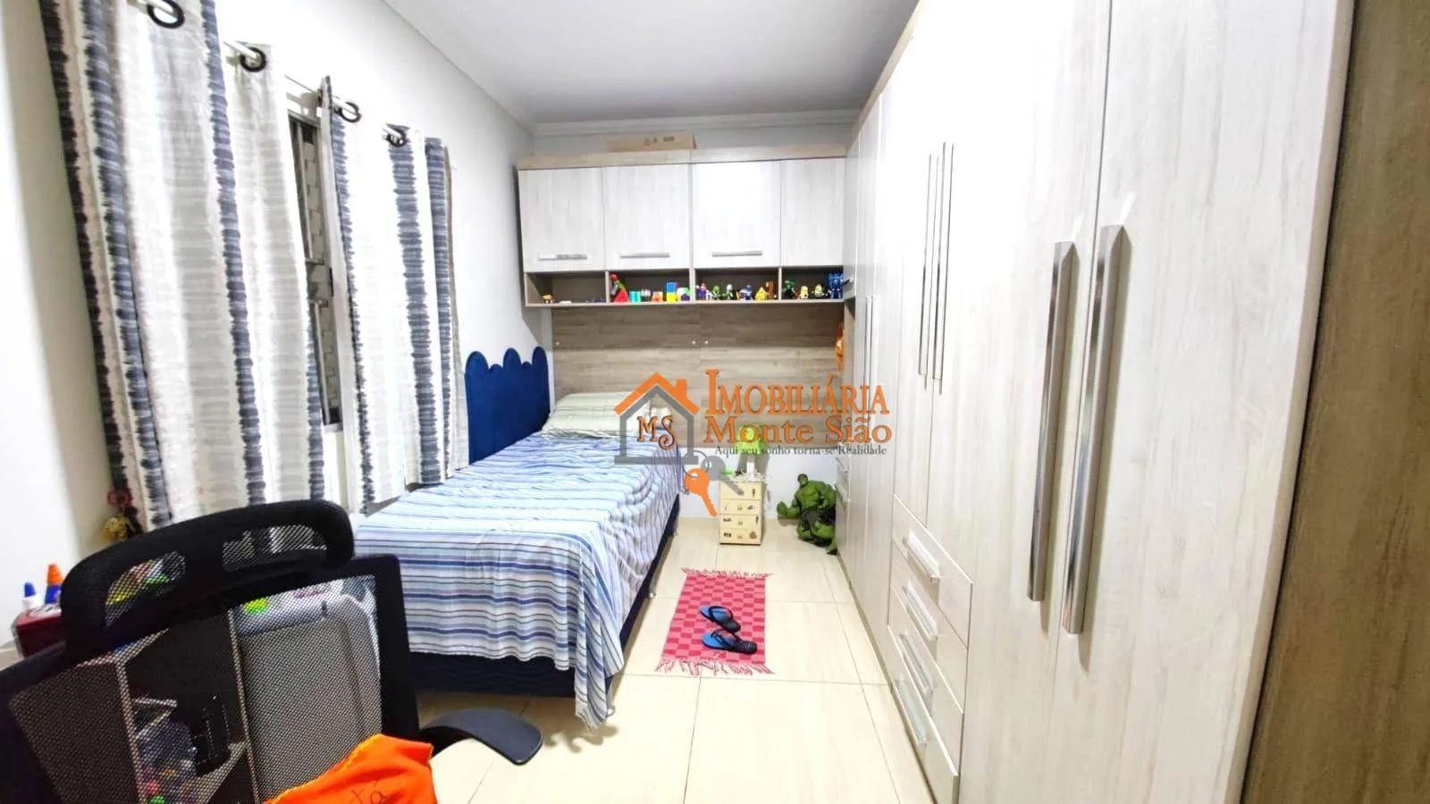 Imagem Sobrado com 4 dormitórios à venda, 300 m² por R$ 650.000,00 - Cidade Jardim Cumbica - Guarulhos/SP