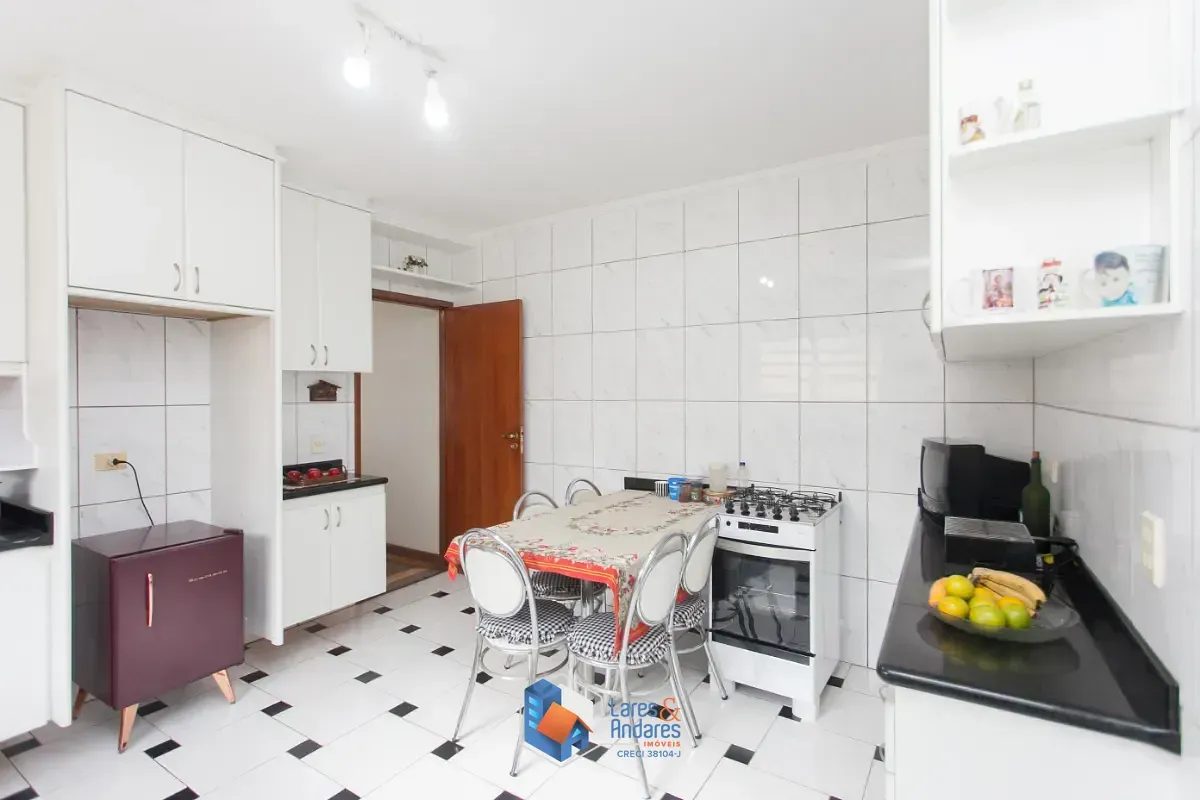 Imagem Sobrado para venda em Vila Palmeiras com 3 quartos, 137m²